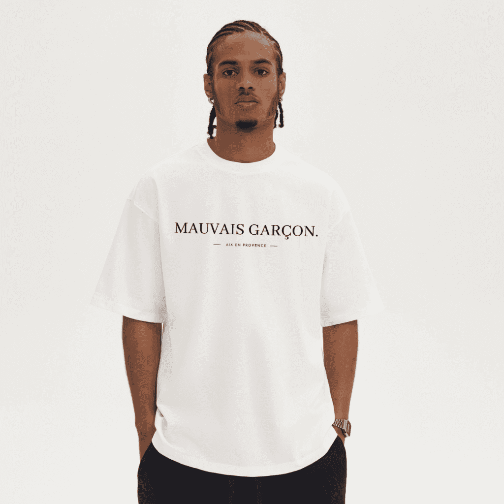 homme de face t-shirts oversize haut de gamme lorenzo blanc